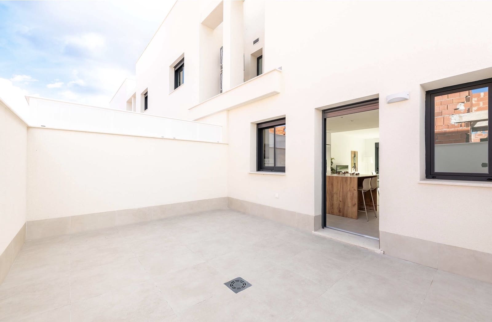 3 Zimmer Reihenhaus zu verkaufen in Cox mit Pool Garage - 245.000 € (Ref: 10060888)