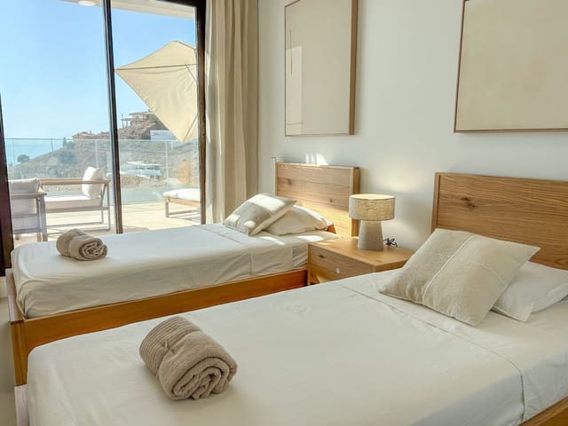 2 sypialnia Apartament na sprzedaż w Rincón de la Victoria z basenem garażem - 550 000 € (Ref: 9559119)