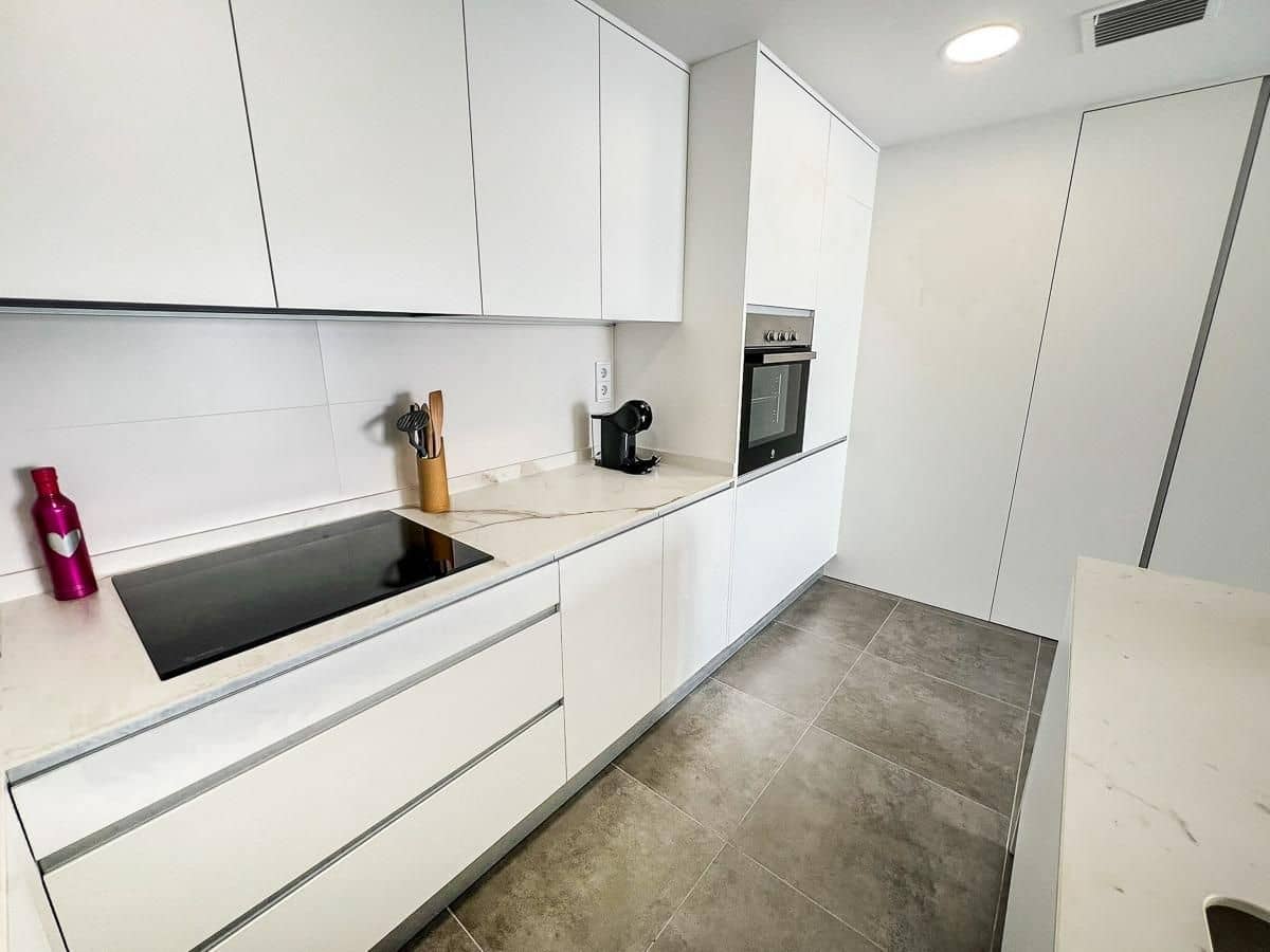 2 makuuhuone Huoneisto myytävänä paikassa Finestrat mukana uima-altaan 
autotalli - 396 000 € (Ref: 10048734)