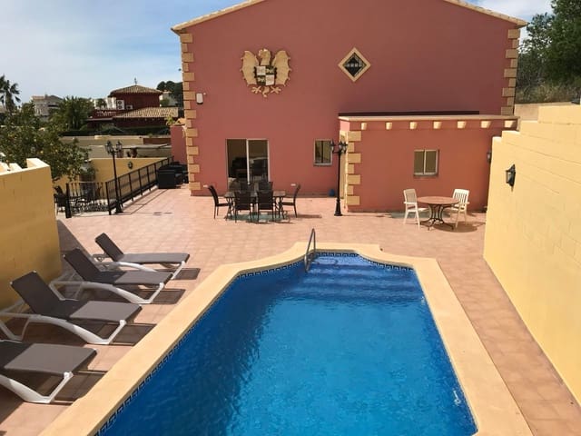 6 soveværelse Villa til salg i La Nucia med swimmingpool garage - € 429.900 (Ref: 10061265)