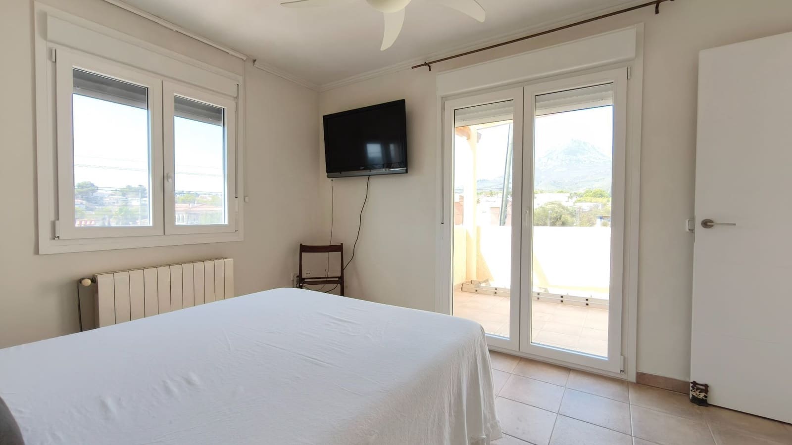 3 Zimmer Villa zu verkaufen in La Nucia mit Pool Garage - 460.000 € (Ref: 10061266)