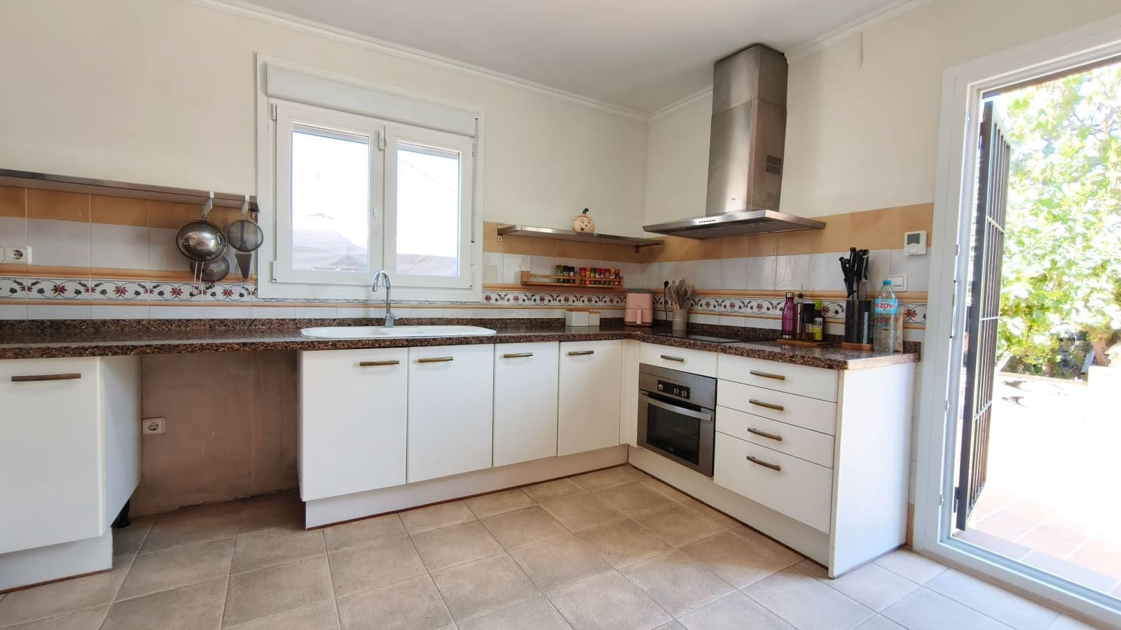 3 Zimmer Villa zu verkaufen in La Nucia mit Pool Garage - 460.000 € (Ref: 10061266)