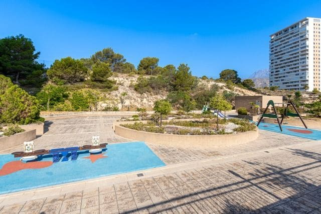 3 sovrum Lägenhet till salu i Benidorm med pool garage - 399 000 € (Ref: 10077591)
