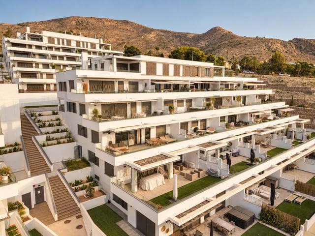 Apartamento de 3 habitaciones en Finestrat en venta con piscina garaje - 485.000 € (Ref: 10085493)