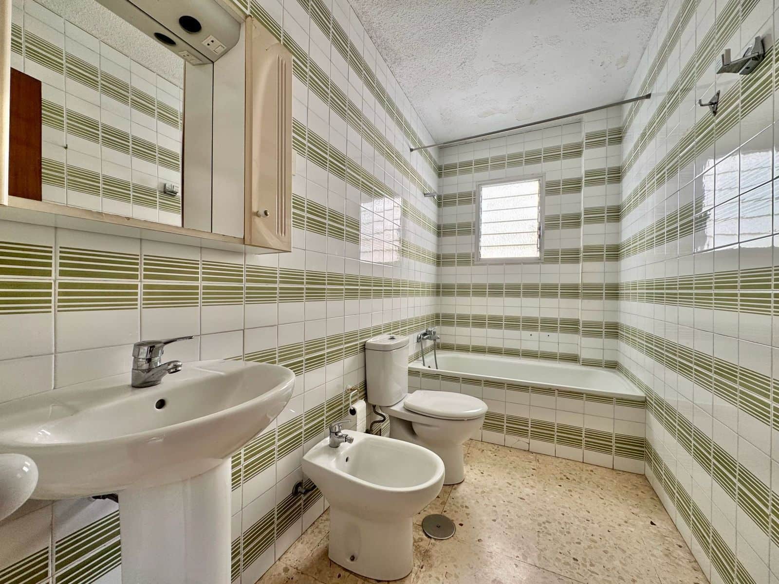 Apartamento de 3 habitaciones en Alfaz del Pi / L'Alfàs del Pi en venta - 192.000 € (Ref: 10088833)