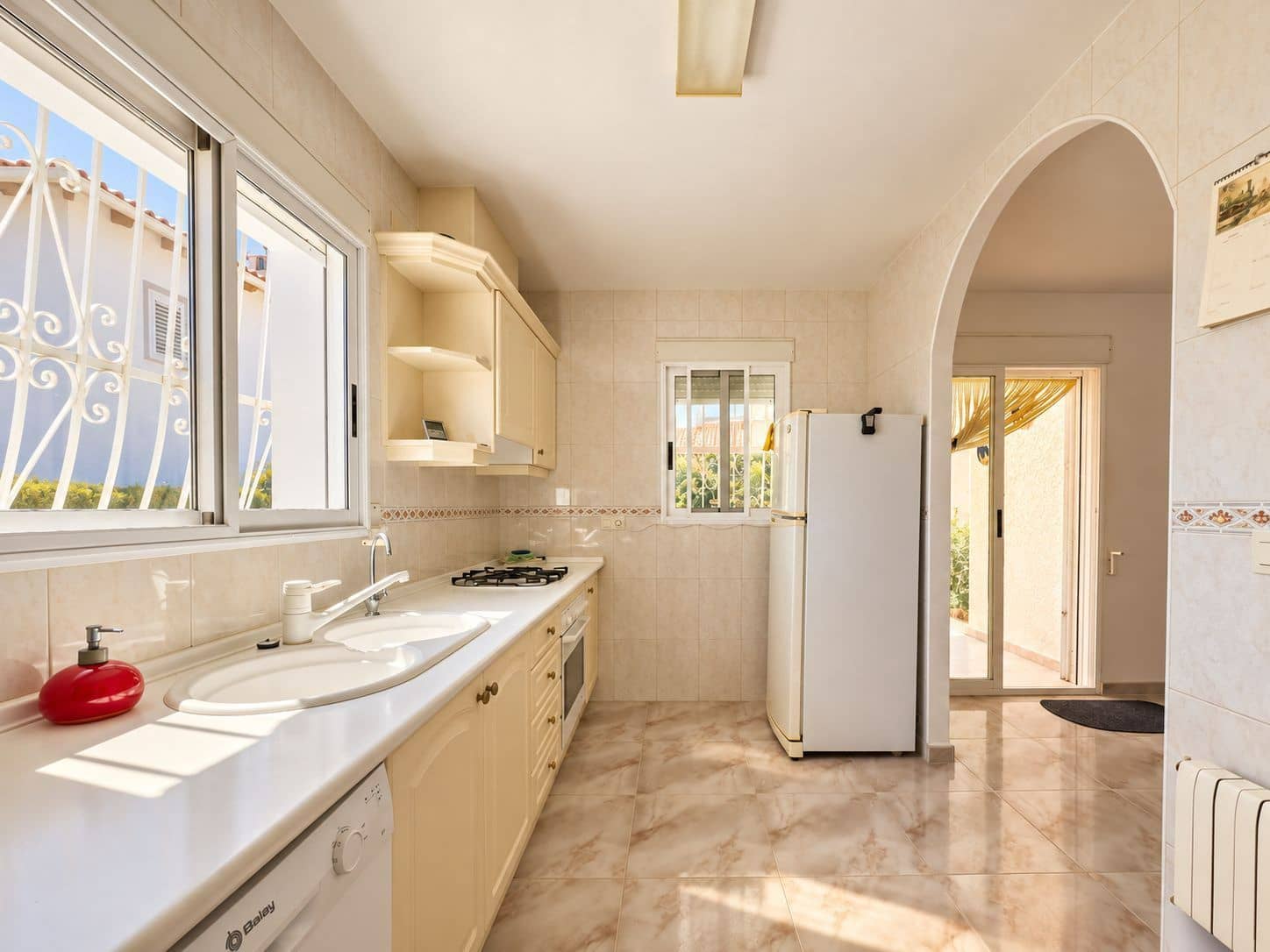 3 soverom Villa til salgs i La Nucia med svømmebasseng garasje - € 445 000 (Ref: 10090099)