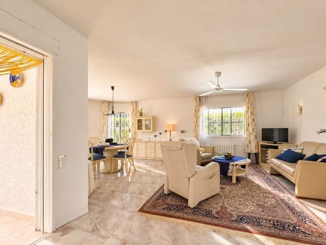 3 soverom Villa til salgs i La Nucia med svømmebasseng garasje - € 445 000 (Ref: 10090099)