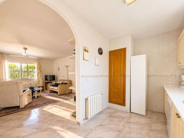 3 soverom Villa til salgs i La Nucia med svømmebasseng garasje - € 445 000 (Ref: 10090099)