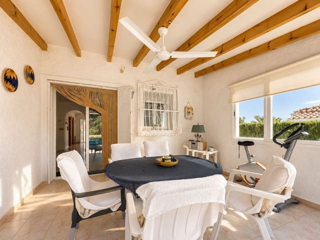 3 soverom Villa til salgs i La Nucia med svømmebasseng garasje - € 445 000 (Ref: 10090099)