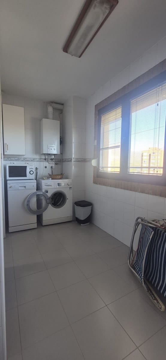 3 soverom Leilighet til salgs i Benidorm med svømmebasseng garasje - € 360 000 (Ref: 10094206)