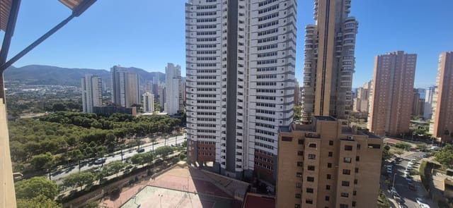 3 slaapkamer Flat te koop in Benidorm met zwembad garage - € 360.000 (Ref: 10094206)