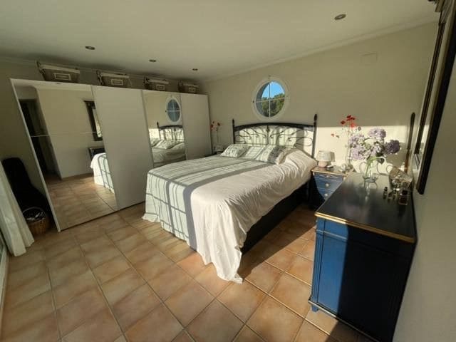 5 slaapkamer Villa te koop in Alfaz del Pi / L'Alfas del Pi met zwembad garage - € 1.575.000 (Ref: 10097527)