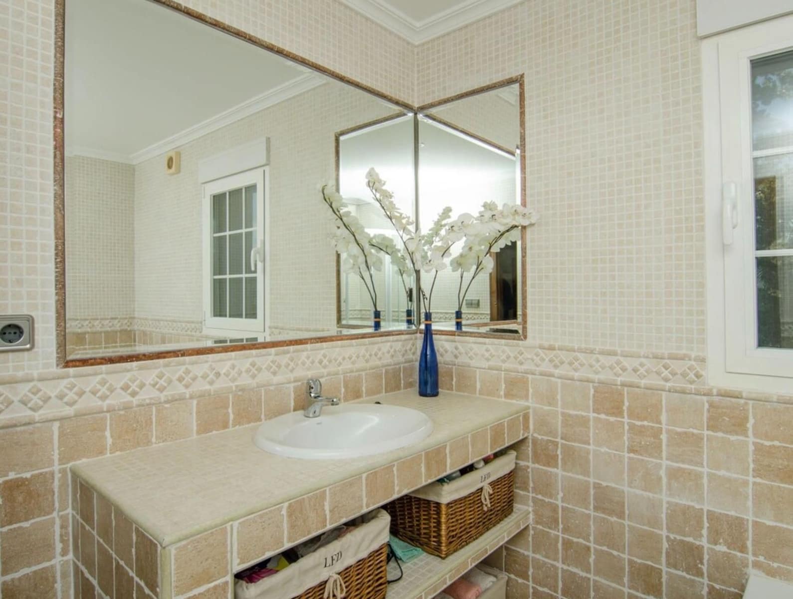 5 slaapkamer Villa te koop in Alfaz del Pi / L'Alfas del Pi met zwembad garage - € 1.575.000 (Ref: 10097527)