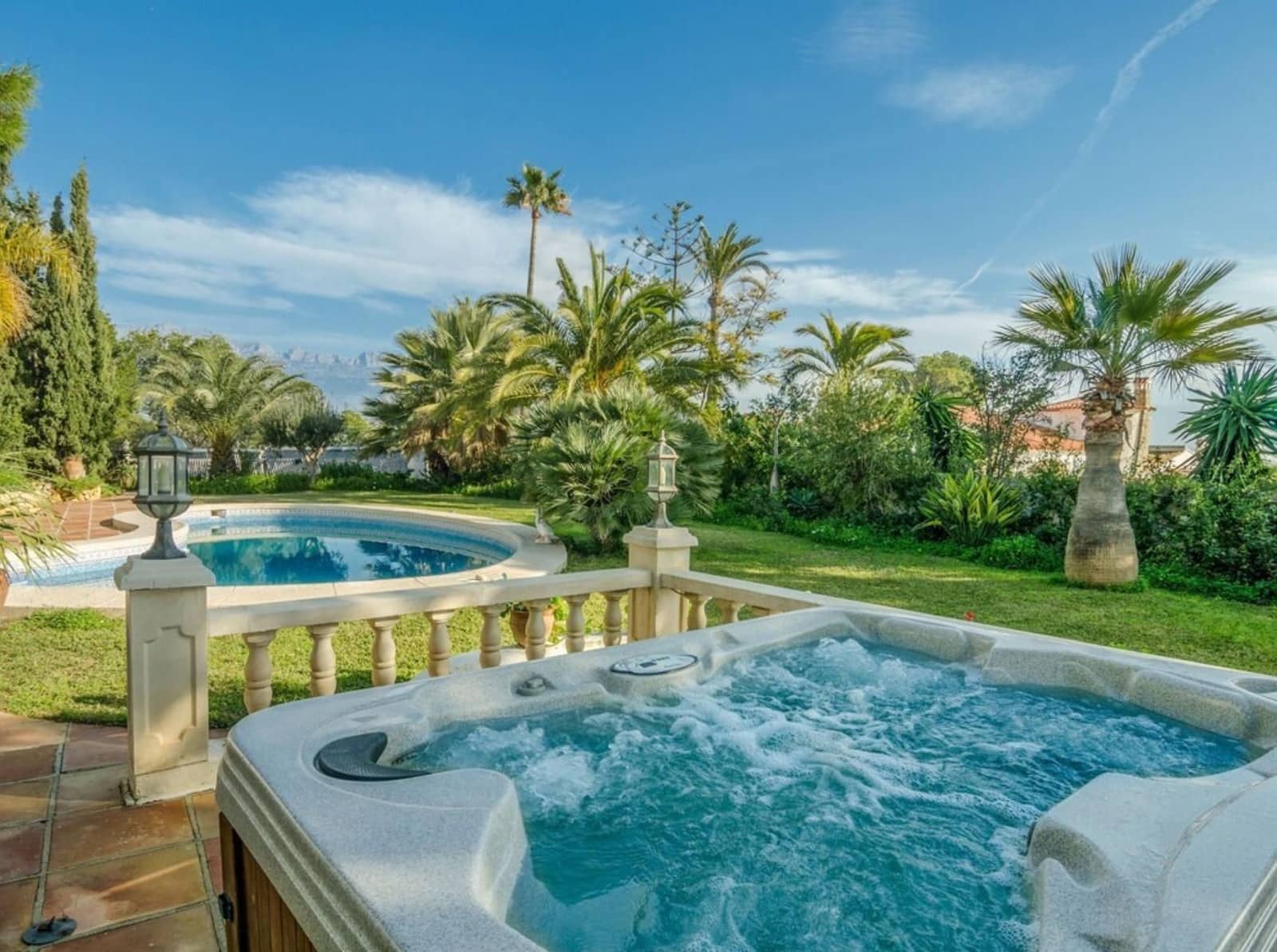 5 slaapkamer Villa te koop in Alfaz del Pi / L'Alfas del Pi met zwembad garage - € 1.575.000 (Ref: 10097527)