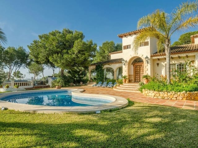 5 slaapkamer Villa te koop in Alfaz del Pi / L'Alfàs del Pi met zwembad garage - € 1.575.000 (Ref: 10097527)