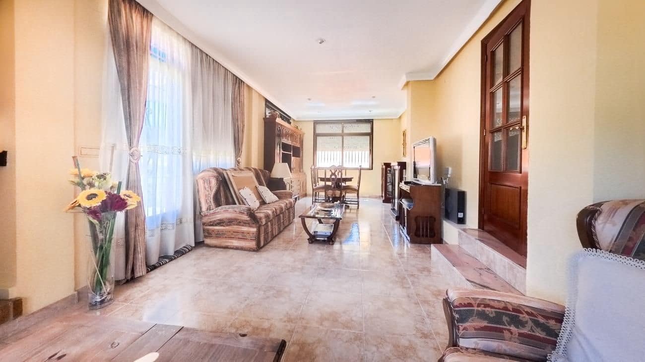 5 chambre Villa/Maison à vendre à La Nucia avec piscine garage - 475 000 € (Ref: 10097529)