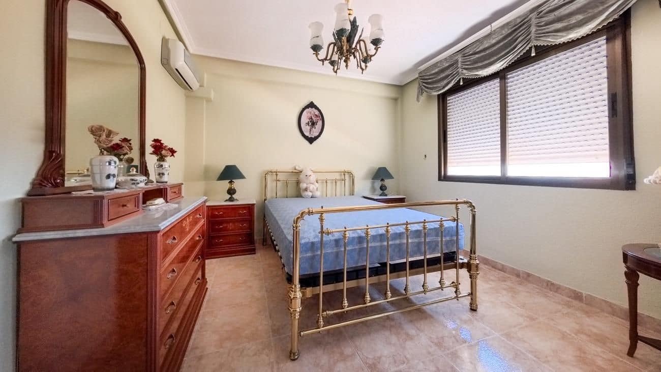 5 chambre Villa/Maison à vendre à La Nucia avec piscine garage - 475 000 € (Ref: 10097529)