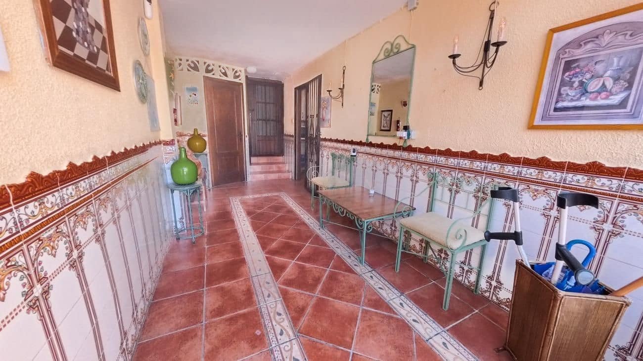 5 chambre Villa/Maison à vendre à La Nucia avec piscine garage - 475 000 € (Ref: 10097529)