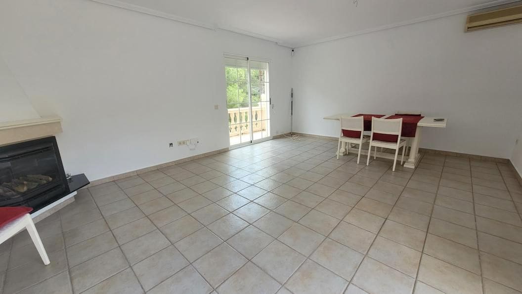 3 chambre Villa/Maison à vendre à La Nucia avec piscine garage - 450 000 € (Ref: 10101561)
