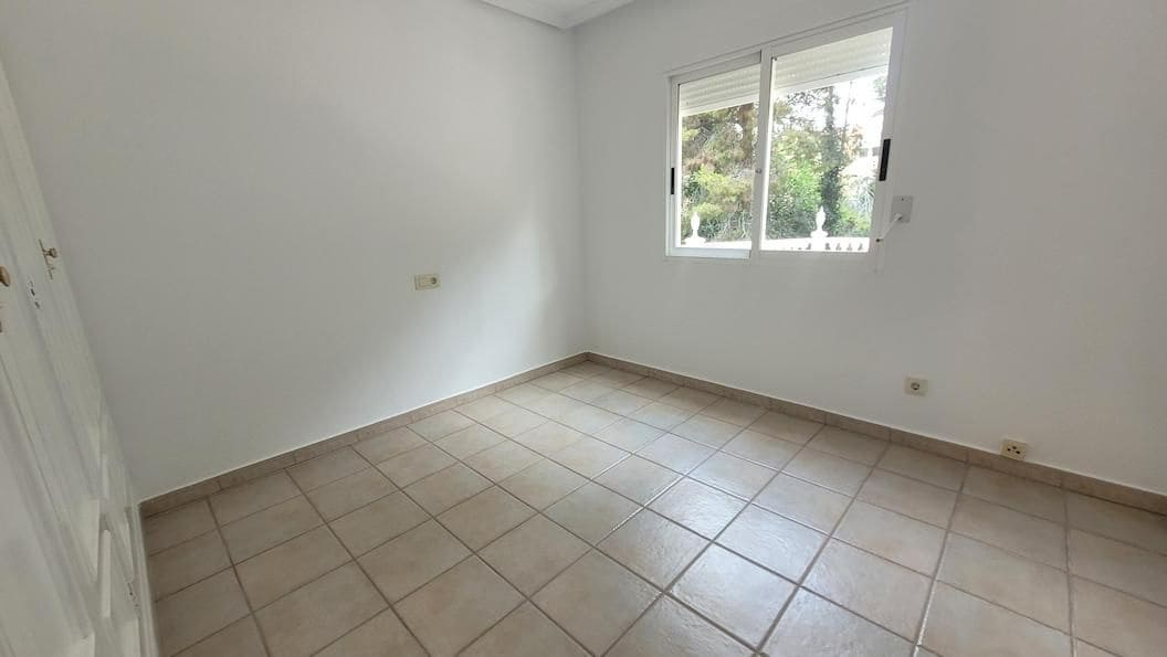3 chambre Villa/Maison à vendre à La Nucia avec piscine garage - 450 000 € (Ref: 10101561)