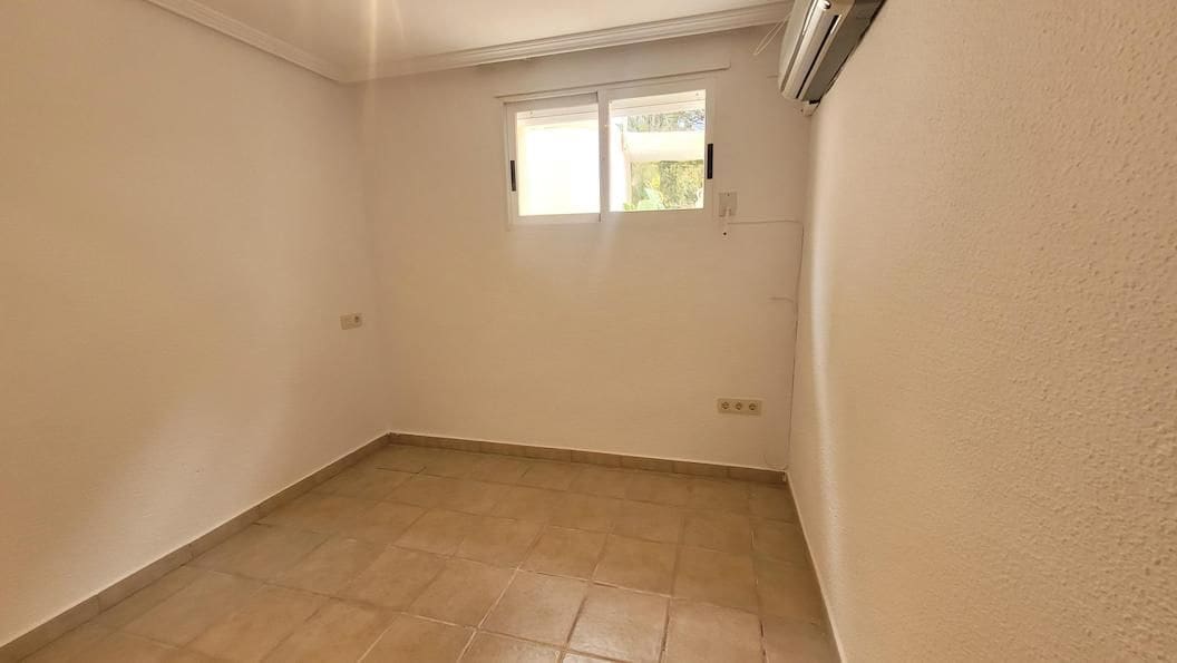 3 chambre Villa/Maison à vendre à La Nucia avec piscine garage - 450 000 € (Ref: 10101561)