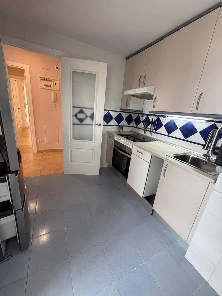 2 soveværelse Lejlighed til salg i Benidorm med swimmingpool garage - € 325.000 (Ref: 10114454)