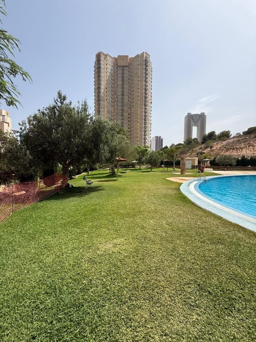 2 soveværelse Lejlighed til salg i Benidorm med swimmingpool garage - € 325.000 (Ref: 10114454)