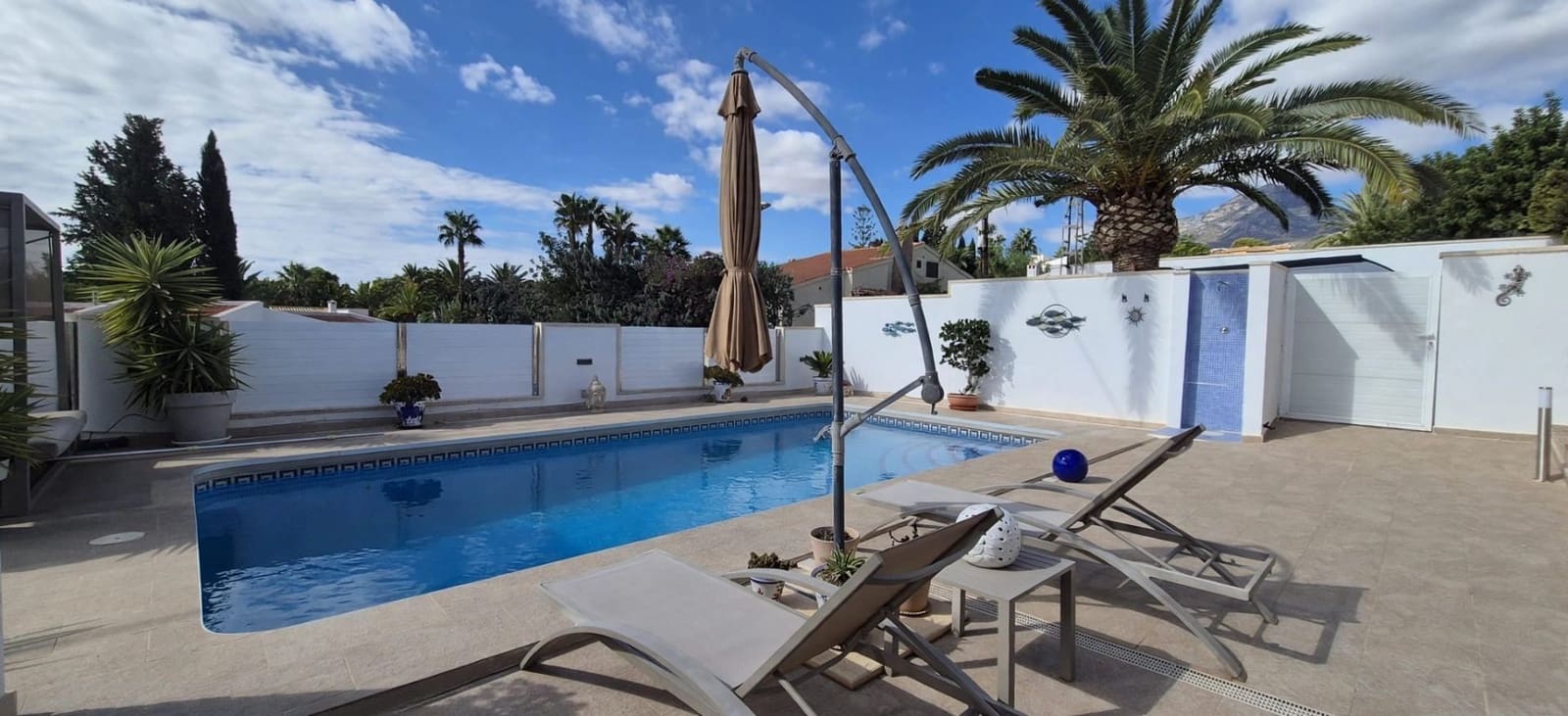 3 bedroom Villa for sale in La Nucia with pool garage - € 549,000 (Ref: 10148294)