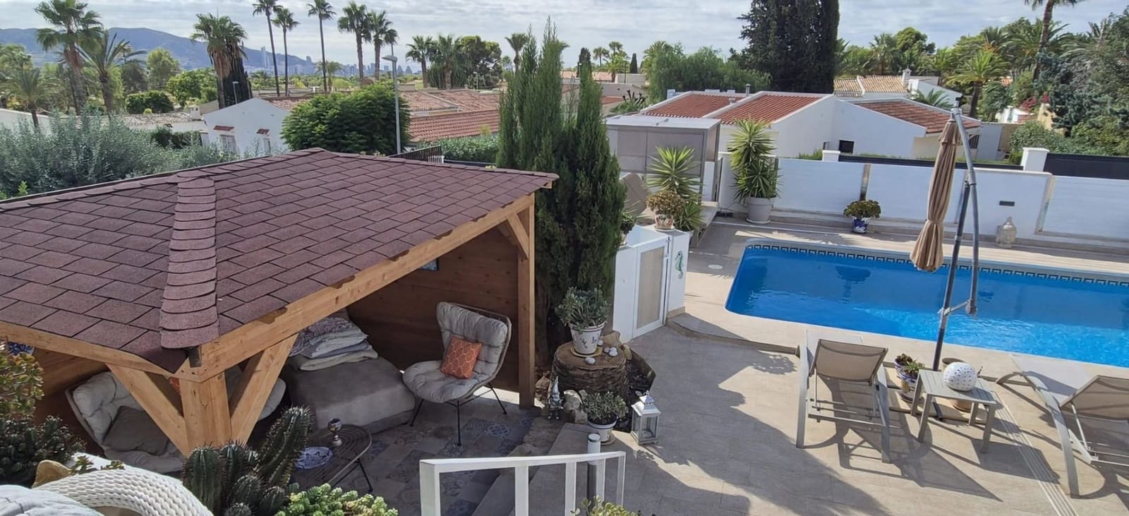 3 bedroom Villa for sale in La Nucia with pool garage - € 549,000 (Ref: 10148294)
