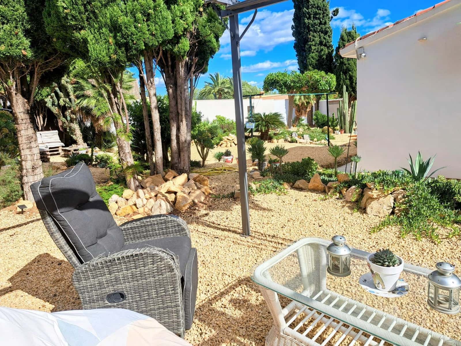 3 bedroom Villa for sale in La Nucia with pool garage - € 549,000 (Ref: 10148294)