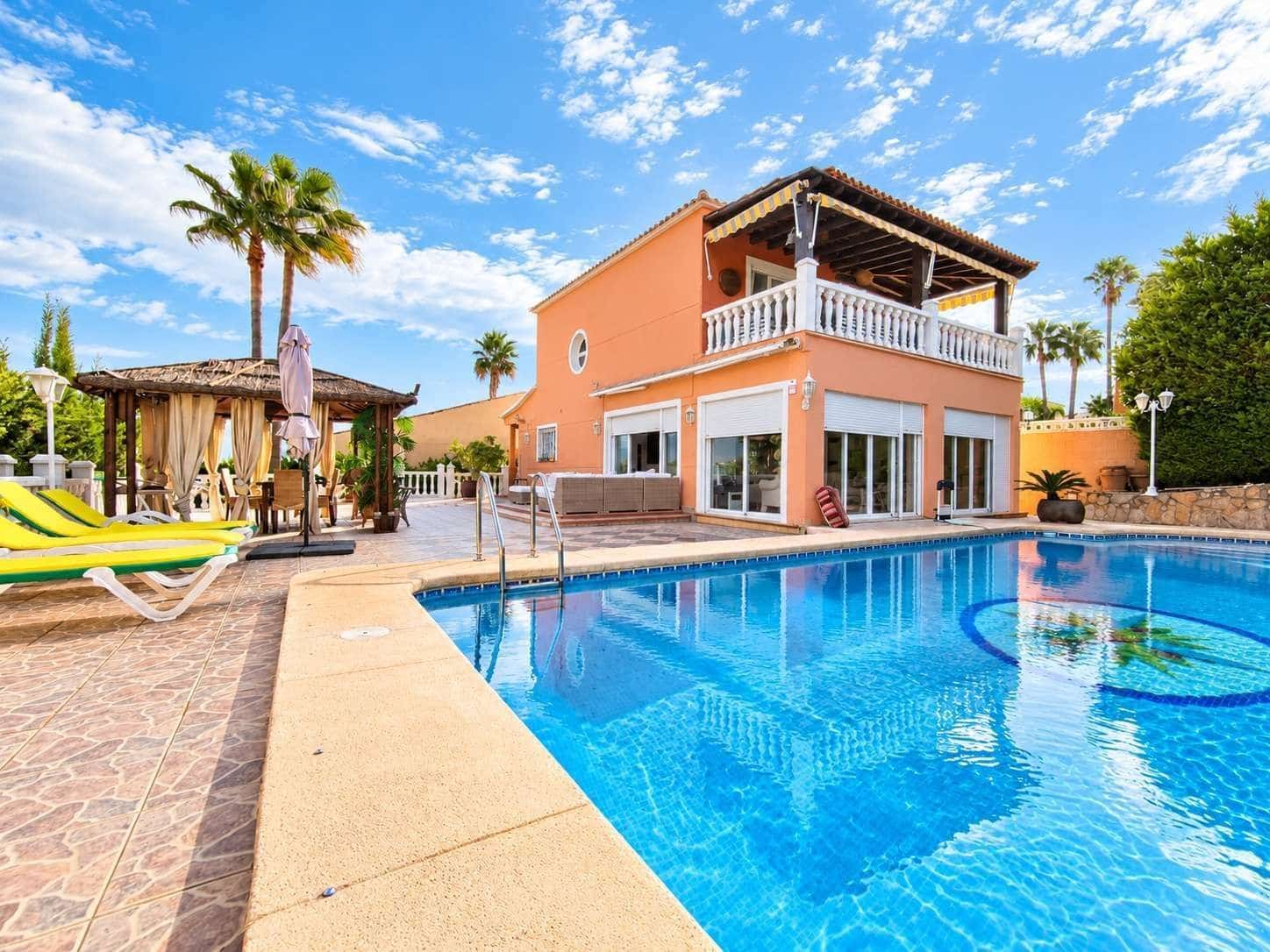 3 bedroom Villa for sale in La Nucia with pool garage - € 550,000 (Ref: 10162115)