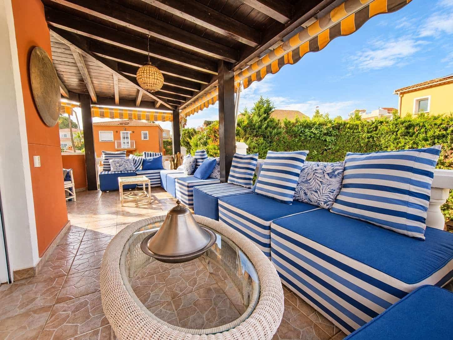 3 bedroom Villa for sale in La Nucia with pool garage - € 550,000 (Ref: 10162115)