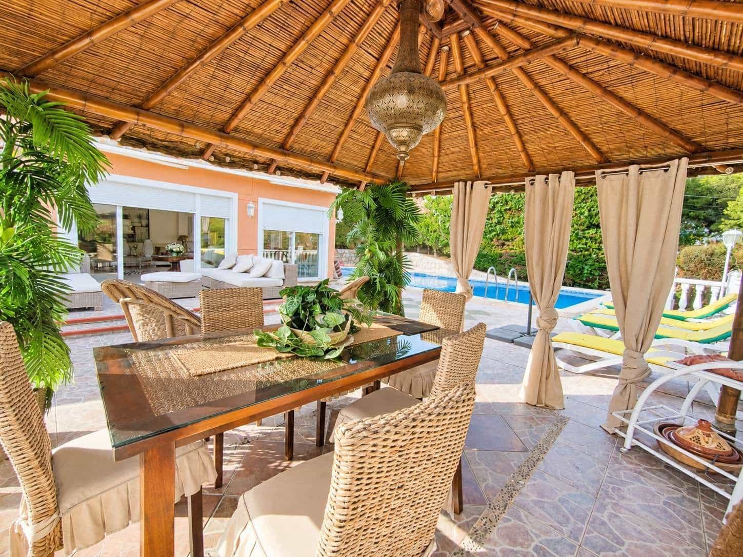 3 bedroom Villa for sale in La Nucia with pool garage - € 550,000 (Ref: 10162115)