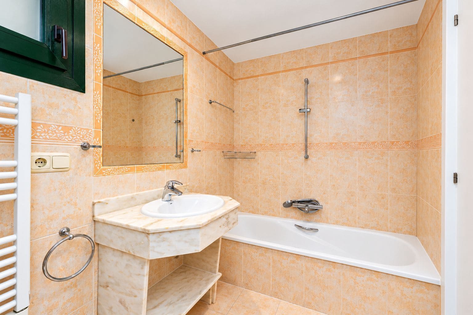 Ático de 2 habitaciones en Altea en venta con piscina garaje - 550.000 € (Ref: 10170529)