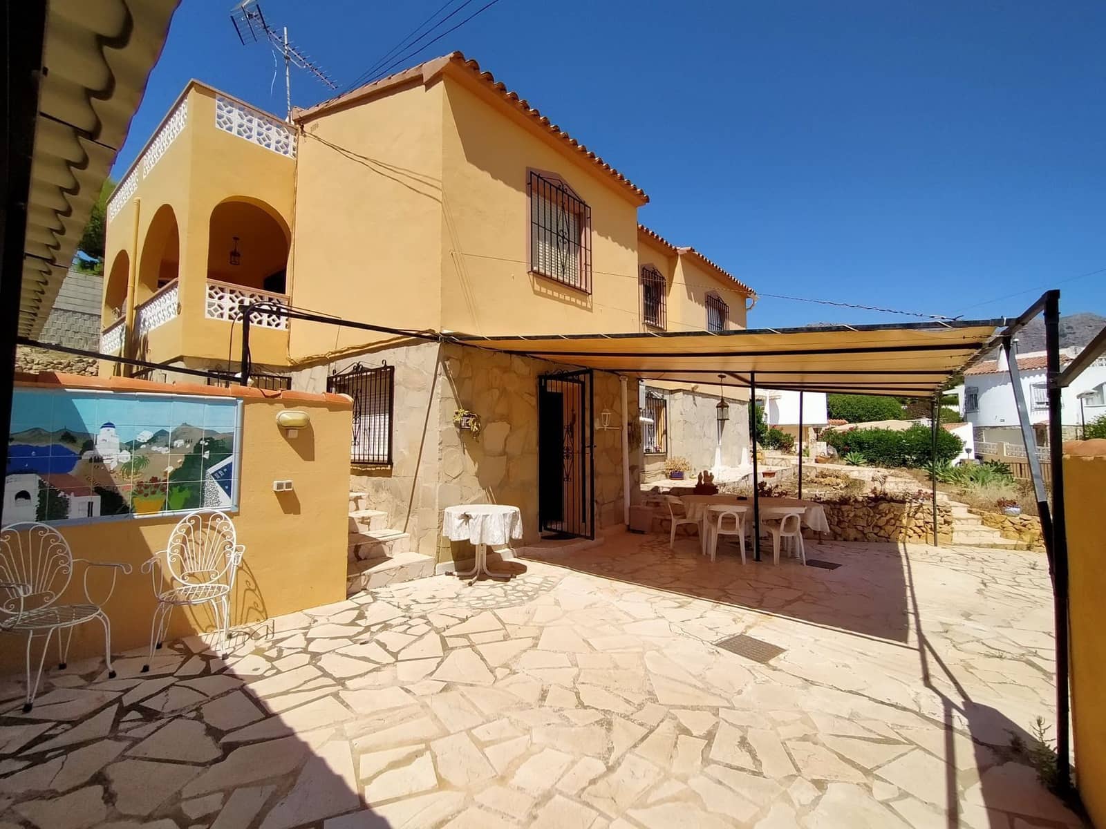 4 soverom Villa til salgs i La Nucia med garasje - € 375 000 (Ref: 10184208)