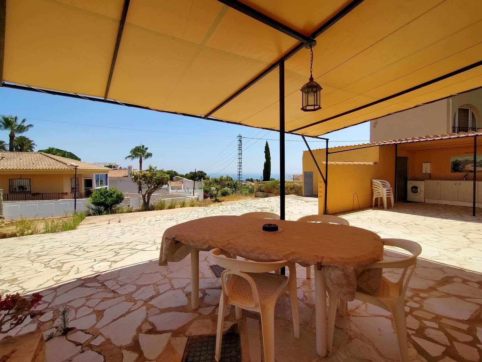 4 soverom Villa til salgs i La Nucia med garasje - € 375 000 (Ref: 10184208)