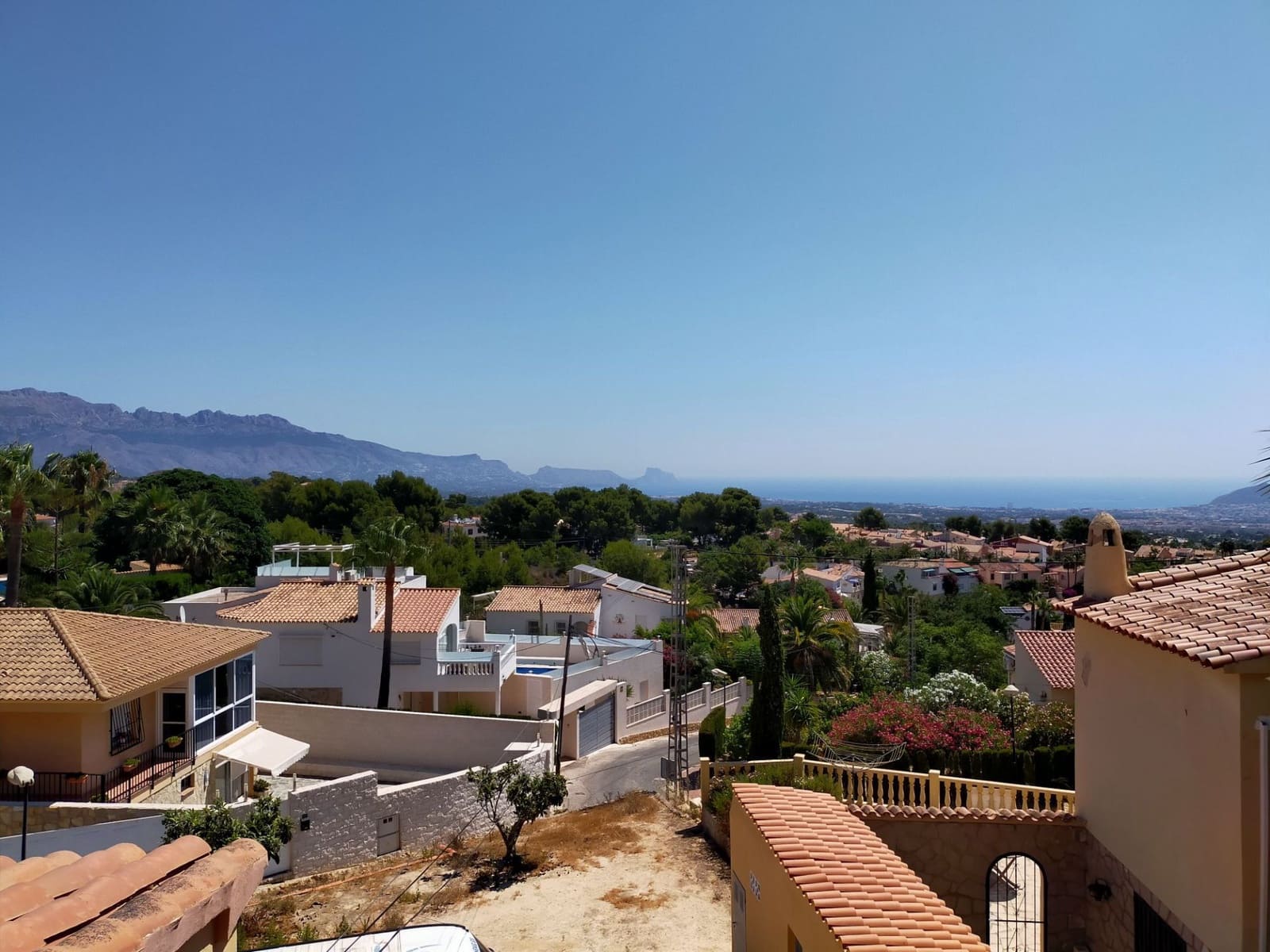 4 soverom Villa til salgs i La Nucia med garasje - € 375 000 (Ref: 10184208)