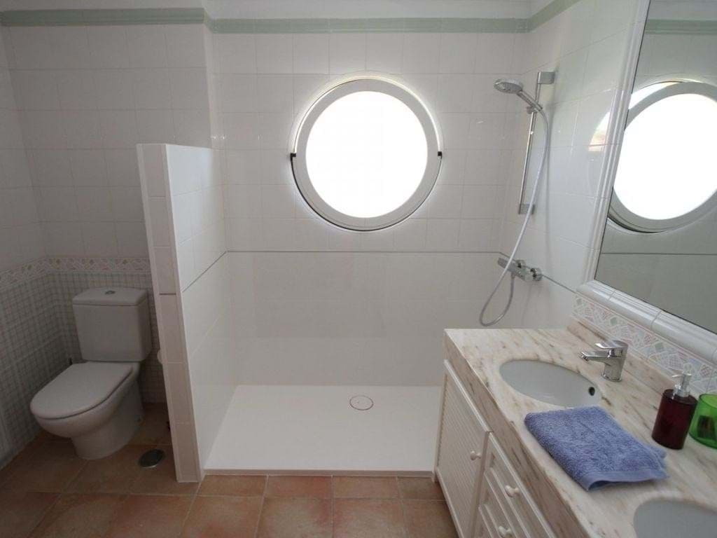 4 slaapkamer Villa te koop in Benidorm met zwembad garage - € 950.000 (Ref: 6989832)