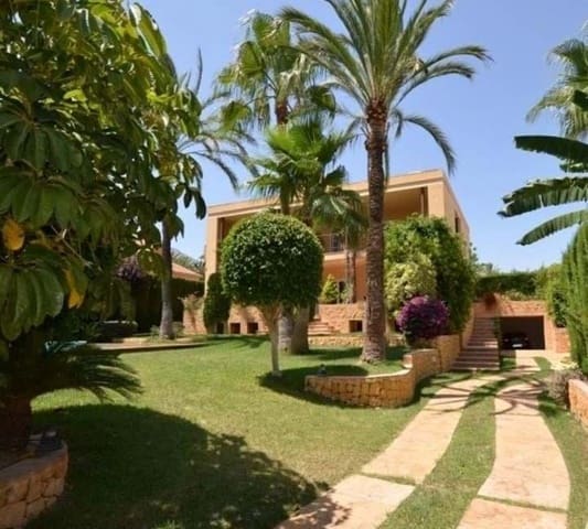 4 Zimmer Villa zu verkaufen in Urbanizaciones, Benidorm mit Pool Garage - 950.000 € (Ref: 6989832)