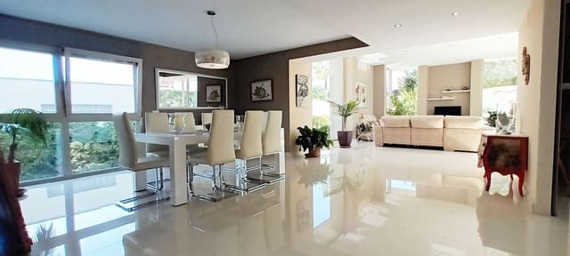 Chalet de 6 habitaciones en Albir, Alfaz del Pi / L'Alfàs del Pi en venta con piscina garaje - 2.100.000 € (Ref: 7216366)