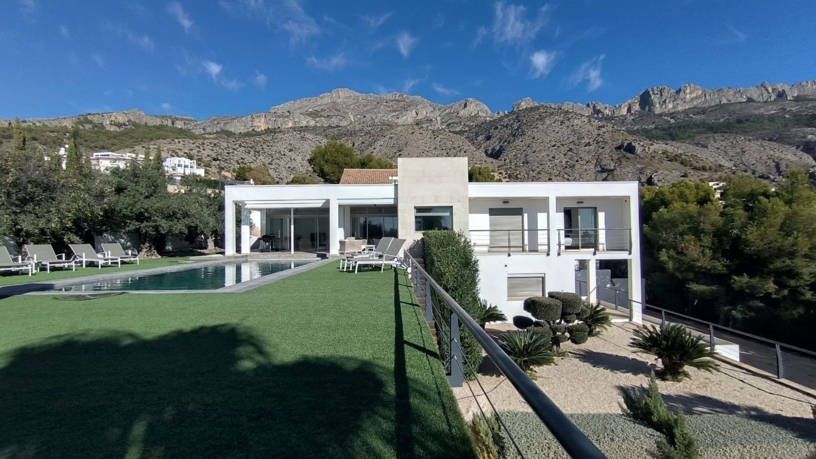 5 quarto Moradia para venda em Altea com piscina garagem - 1 100 000 € (Ref: 7983993)