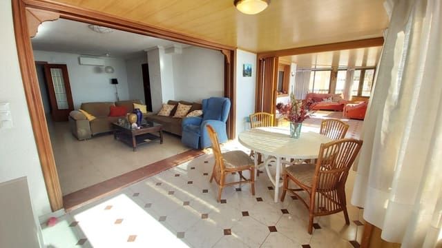 4 Zimmer Apartment zu verkaufen in Benidorm mit Garage - 555.000 € (Ref: 8072650)