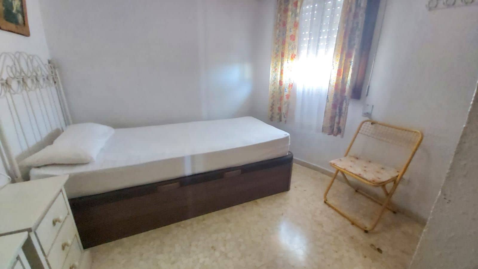 4 bedroom Flat for sale in Benidorm with garage - € 555,000 (Ref: 8072650)