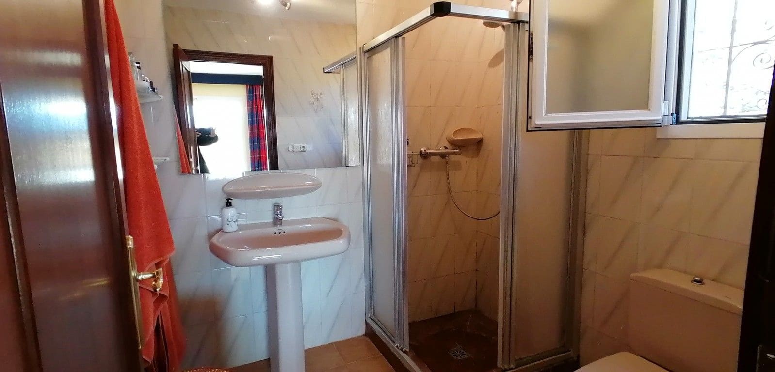 Chalet de 5 habitaciones en Alfaz del Pi / L'Alfàs del Pi en venta con piscina - 729.000 € (Ref: 8449888)