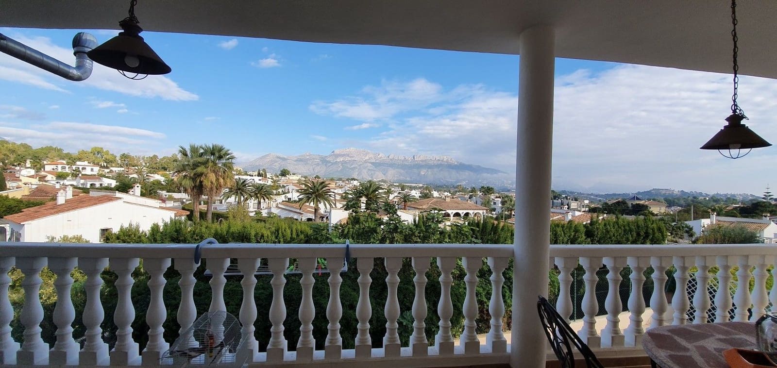 5 bedroom Villa for sale in Alfaz del Pi / L'Alfas del Pi with pool - € 550,000 (Ref: 8469960)