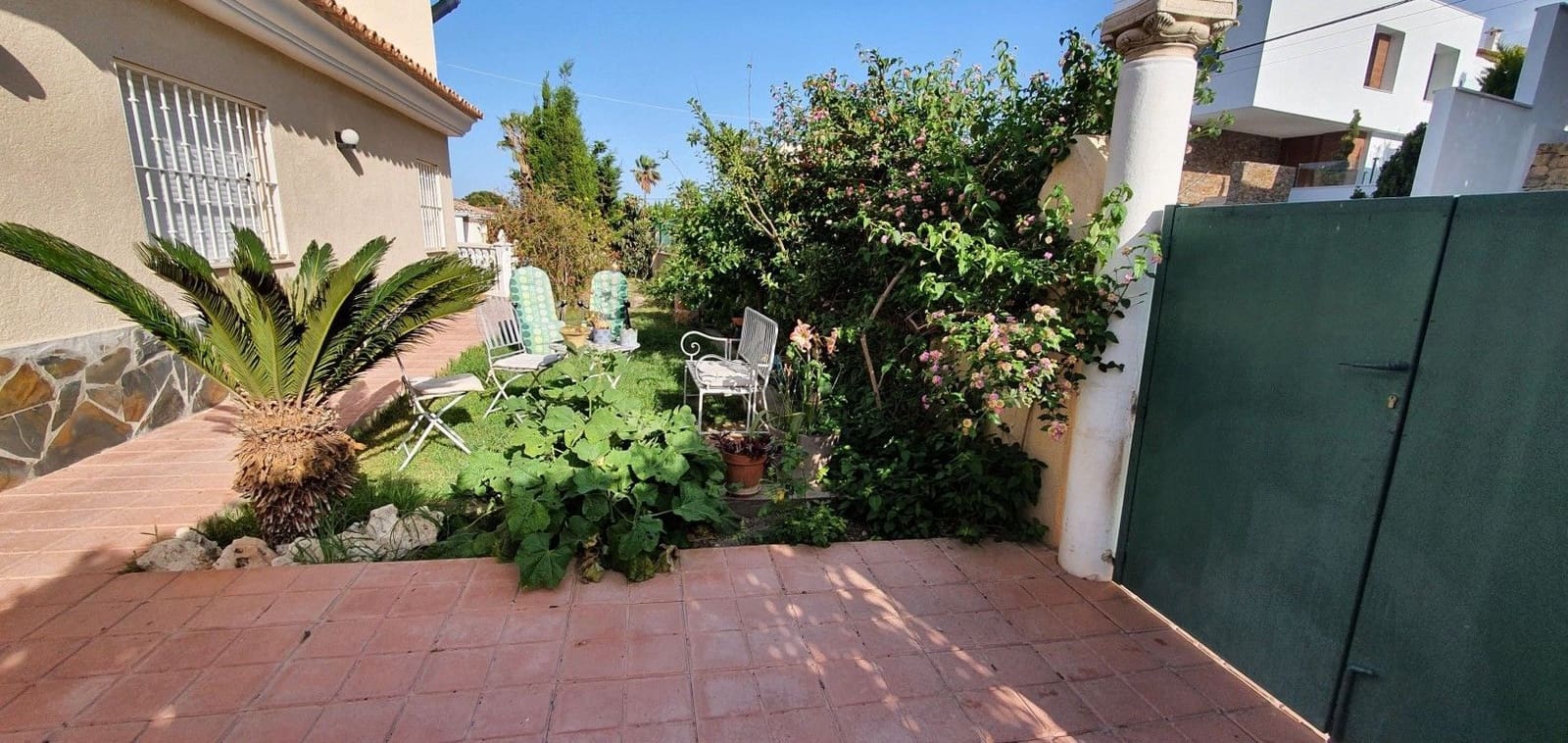 5 bedroom Villa for sale in Alfaz del Pi / L'Alfas del Pi with pool - € 550,000 (Ref: 8469960)