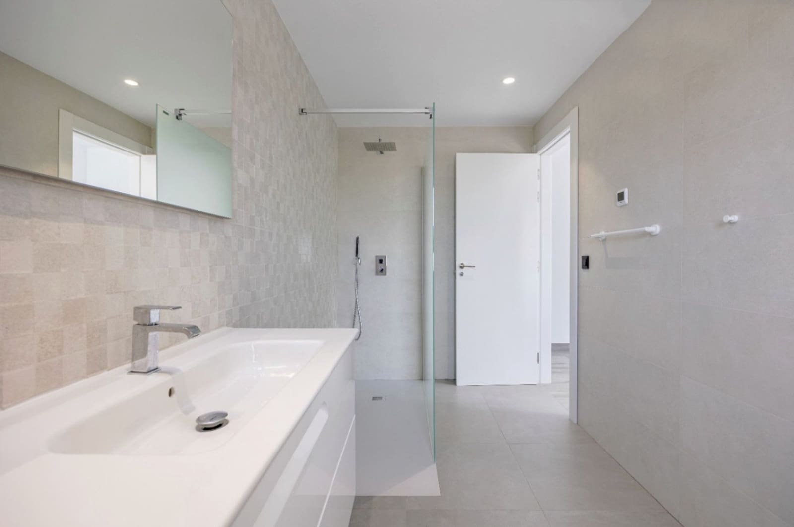 4 soverom Villa til salgs i Alfaz del Pi / L'Alfas del Pi med svømmebasseng garasje - € 1 195 000 (Ref: 8475830)