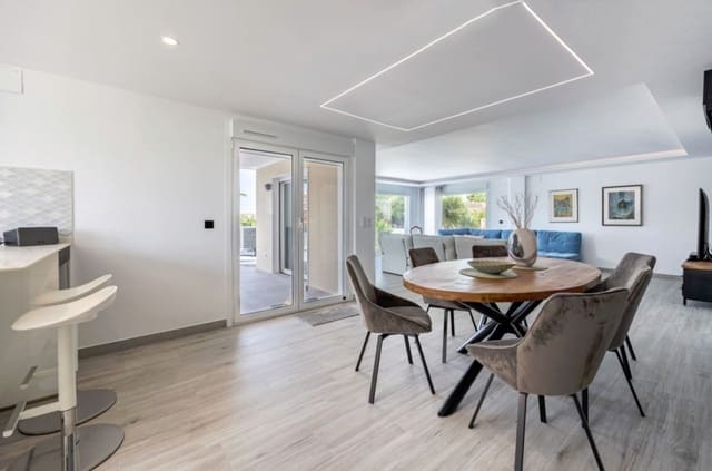 4 soverom Villa til salgs i Pueblo - Urbanizaciones, Alfaz del Pi / L'Alfàs del Pi med svømmebasseng garasje - € 1 195 000 (Ref: 8475830)