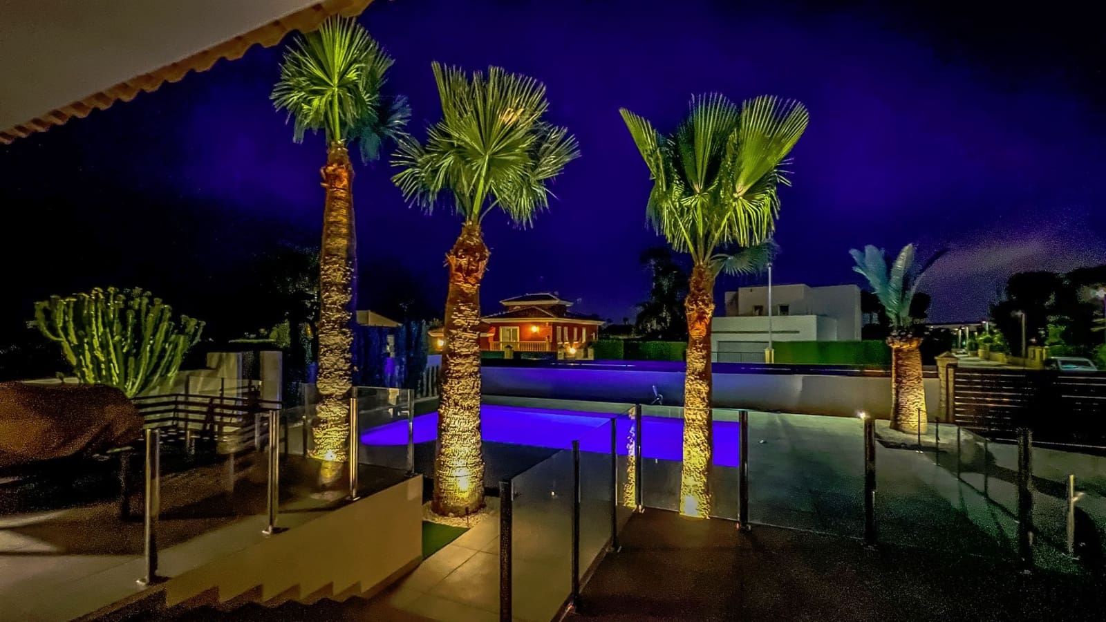 4 soverom Villa til salgs i Alfaz del Pi / L'Alfas del Pi med svømmebasseng garasje - € 1 195 000 (Ref: 8475830)