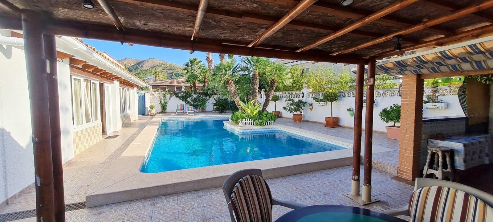 6 soveværelse Villa til salg i Benidorm med swimmingpool garage - € 745.000 (Ref: 8494781)